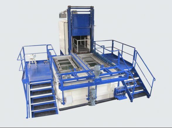 Four de trempe mobile à transfert horizontal