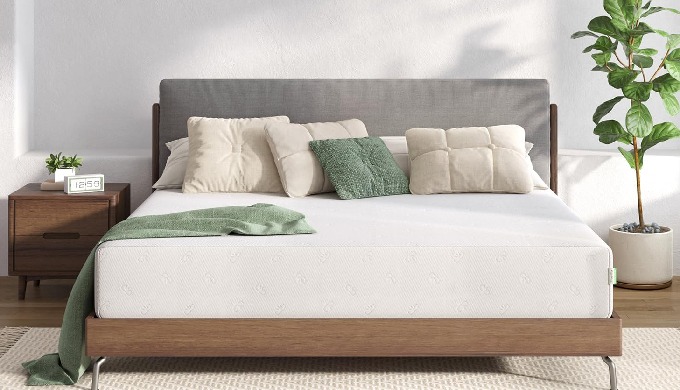 Comfort to suit your needs - explore our beautiful collection of queen beds and mattresses and exper...