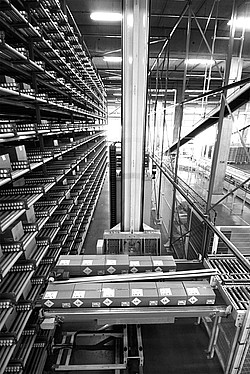 Stacker cranes - Miniloads