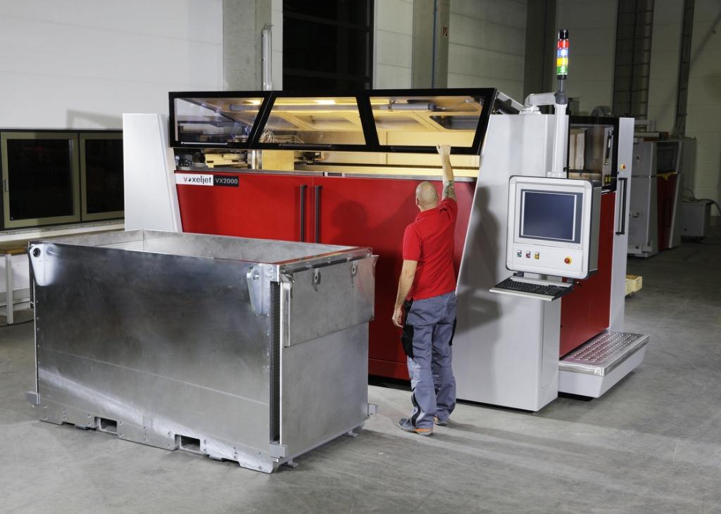 Die VX2000 ist ein industrieller 3D-Drucker, der es ermöglicht, große und komplizierte Teile in eine...