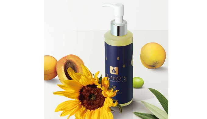 - Less stimulating moisturizer cleansing that the skin likes with components from nature - Refreshin...