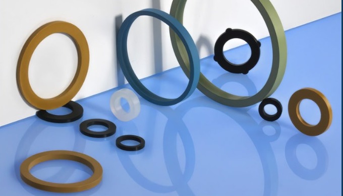Washers for static and dynamic seals