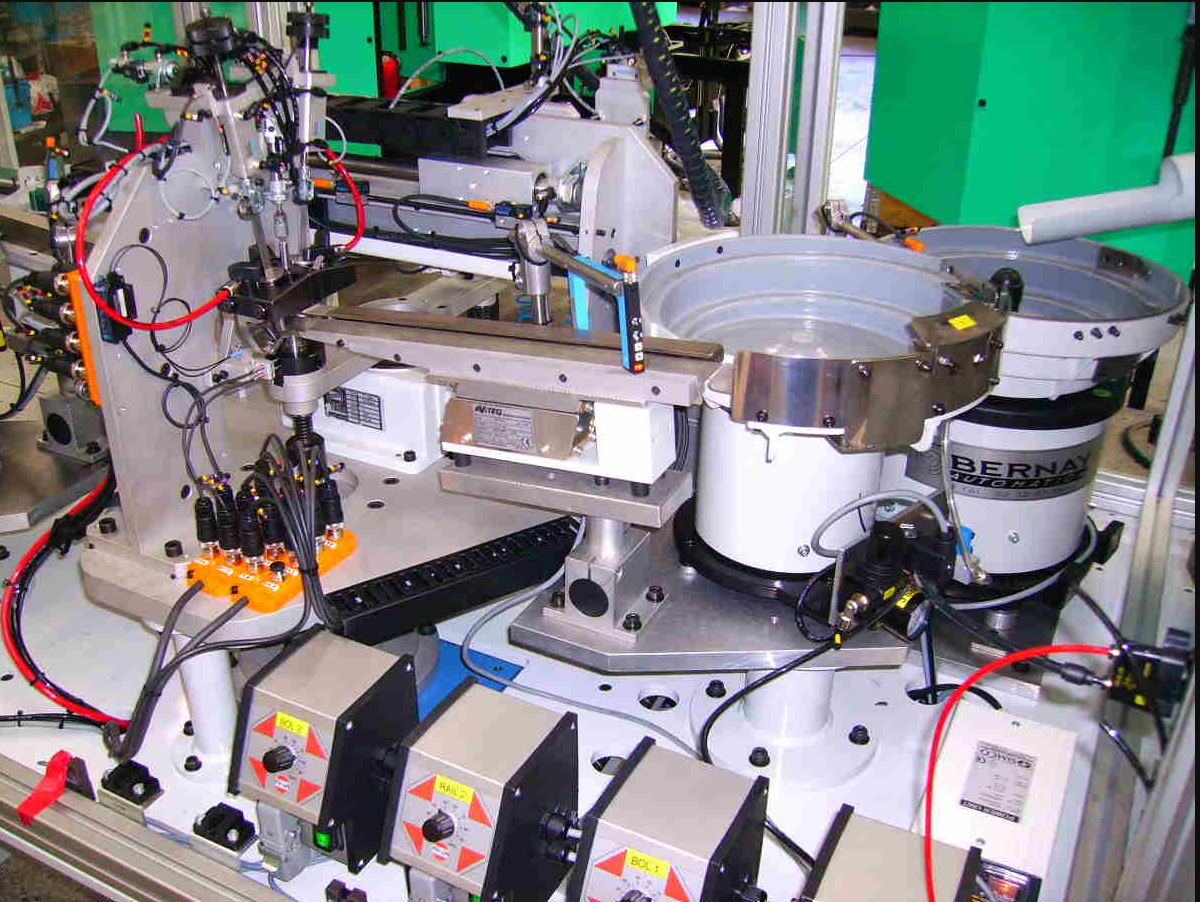 De machine. Modular Assembly. Vl1600d Machine