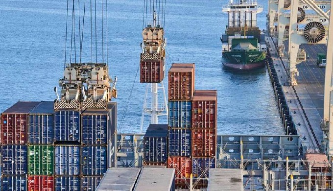 We suppply container spreaders for ship to shore cranes, mobile harbour cranes, yard and gantry cran...