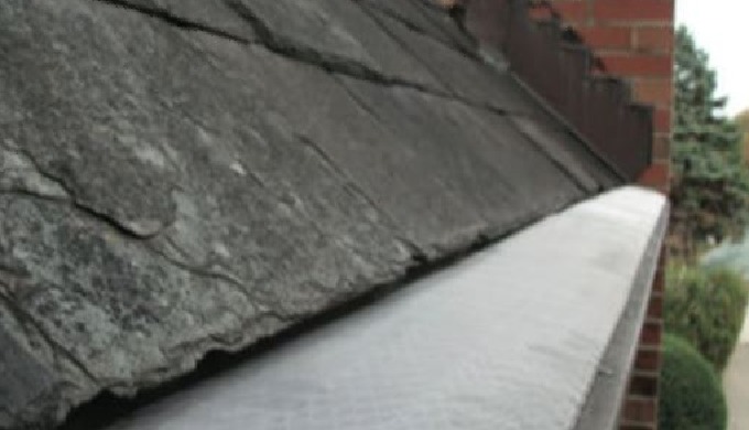 NEVER CLEAN YOUR EAVESTROUGHS / GUTTERS AGAIN, GUARANTEED! The problem with products being installed...