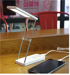 -LITHIUM POLYMER BATTERY -3,600mAh -charging time: 6~7 hours -LED LAMP -Comportable Size -Sight Prot...