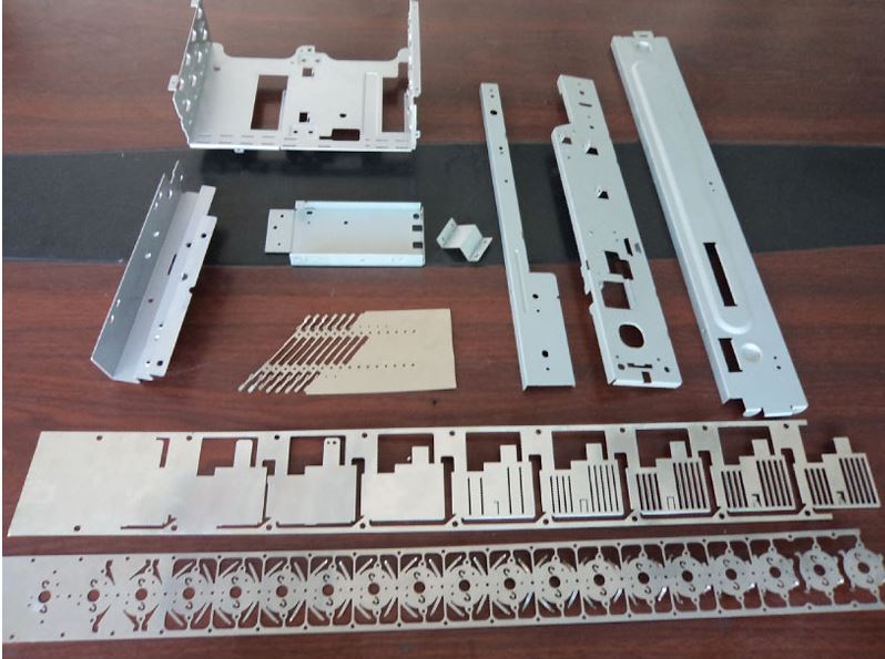 1. Material: SKD11, A3.D2 2. Delivery: the US and Germany 3. Tooling made in house