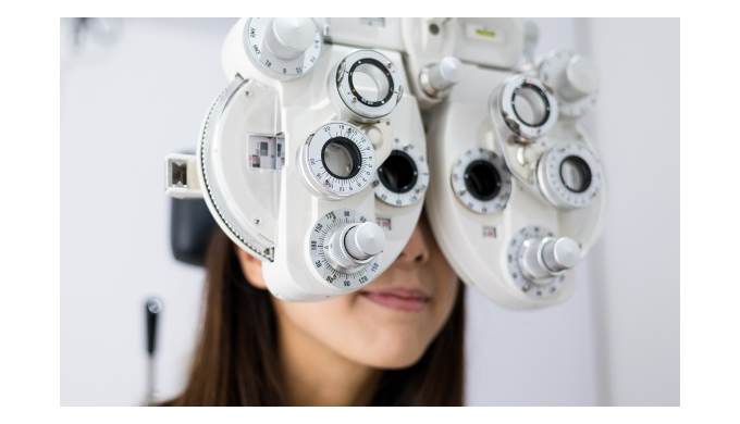 El examen visual tiene una gran importancia en nuestra salud ocular. A través de los ojos obtenemos ...