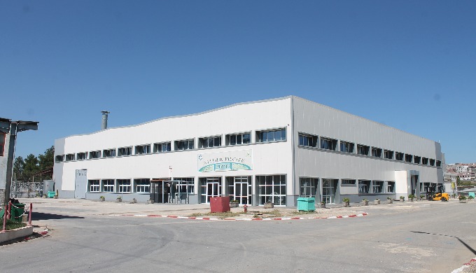 B&acirc;timents industriels et usine