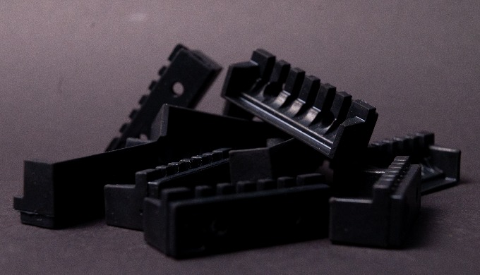 Gummi-Vibrationsdämpfer Gummi-Vibrationsdämpfer dienen der Schwingungsisolierung und Schwingungsdämp...