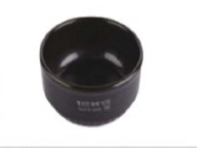 It is called ttukbaegi and non-absorbing soup bowl that was made of Heat-resistant ceramics in Korea...