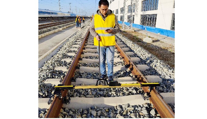 Portable Rolling Track Gauge Portable Rolling Track Gauge is mainly used for railway track gauge and...