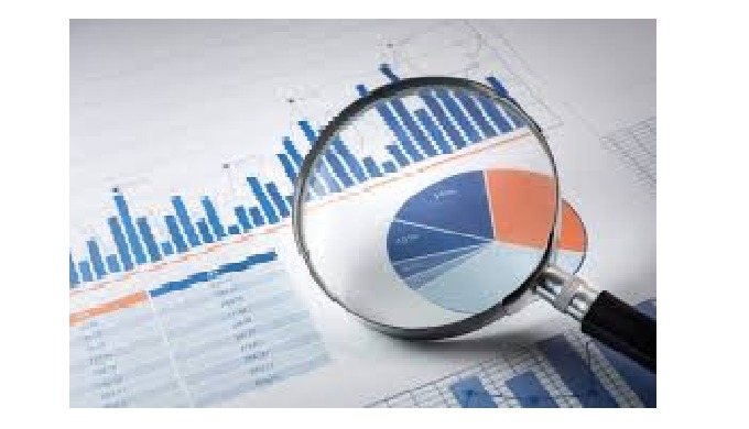 Analyse des tendances du marché et des besoins des clients pour aider l'entreprise à adapter ses off...