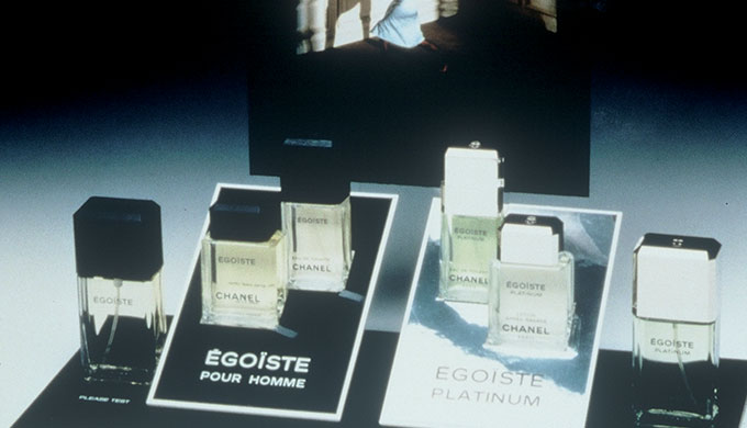 Plaque polystyrène choc rigide Epaisseurs : 0.5 à 5 mm (blanc-noir)1 à 2 mm (miroir)1 à 2 mm (couleu...