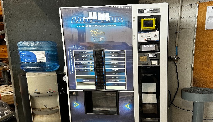 Dienso est une entreprise spécialisée dans la distribution automatique de boissons et de snacks pour...