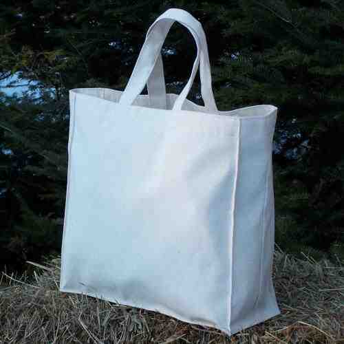Bags made of 100% GOTS certified recycled organic canvas fabric. Help reduce waste and keep the envi...