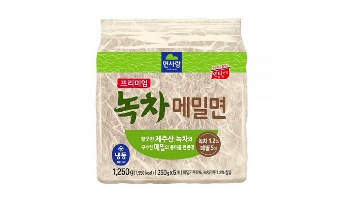 Premium Green Tea Buckwheat Soba Noodles are Korean-style noodles made with...