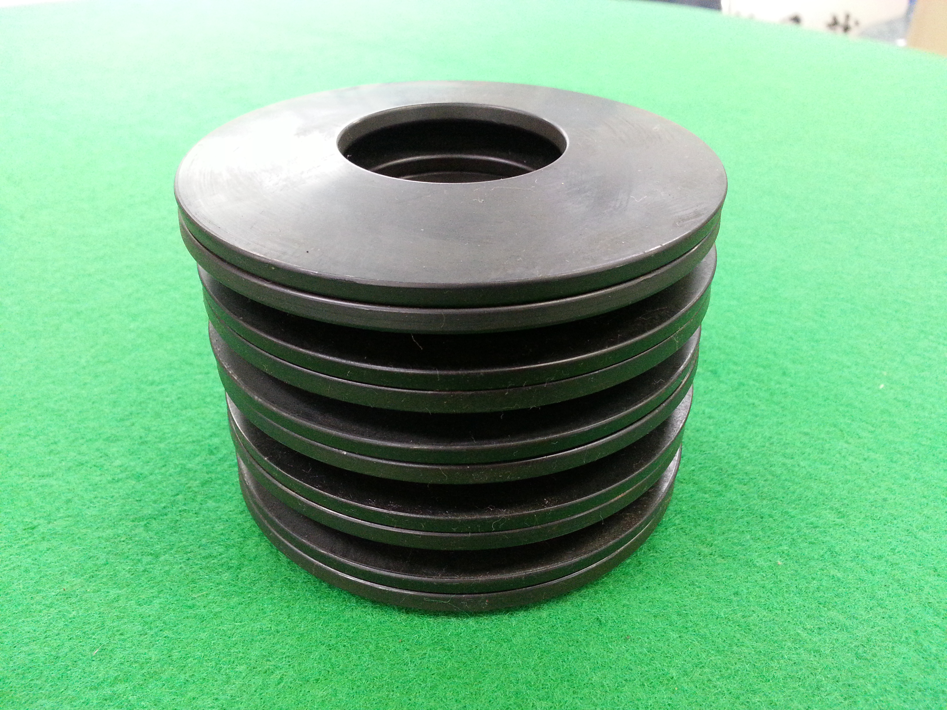 Disc spring A conical flat spring made of disc shape. [Technical Detail] It could support a big load...