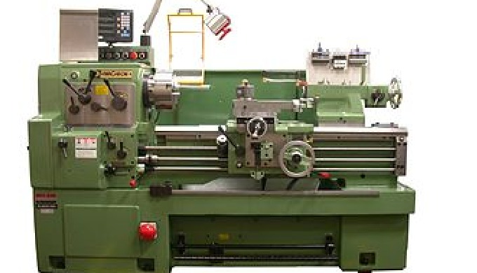 Contamos con la siguiente maquinaria para la fabricacion y diseño de piezas Torno Paralelo con capac...