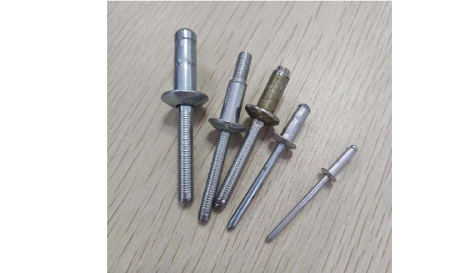 we provide comprehensive lines of difference blind rivets. including Open type blind rivet. Closed-e...
