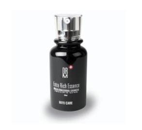 Darkened skin recovers it light with brightening effect! This premium essence that contains extra vi...