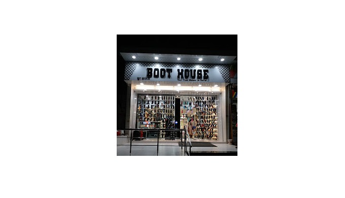 If you're looking for a branded shoe shop in kharghar than you can visit The best shoe shop in kharg...