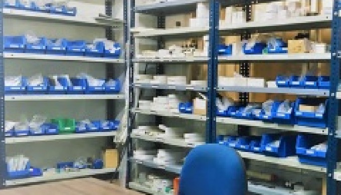 Disponemos de un almacenamiento de repuestos propio para abastecer pequeño material neumático e hidr...