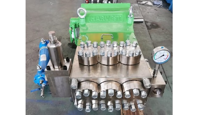The hydraulic end can be selected and installed with discstructure inlet and outlet valve group or c...