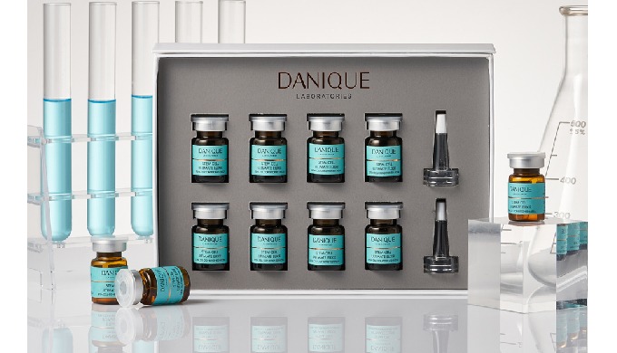 MICRONEEDLE THERAPY SYSTEM AMPOULE STeMiN™ 100,000ppm/1vial contains Growth Factors; VEGF, bFGF, PDG...