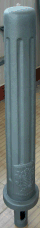 Pilona en fundición Gris o ductil con parte subterránea. Pintada negra o gris.(Ø110X900 mm). *Opción...