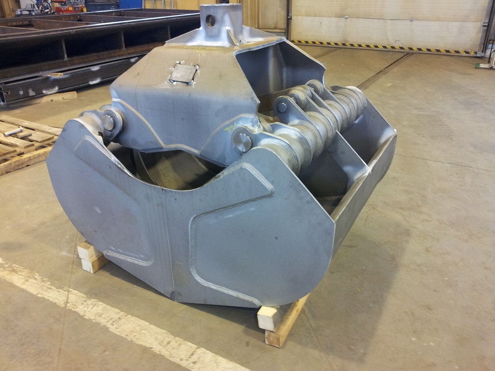 Graby, manipulátory, současti pro stavení stroje