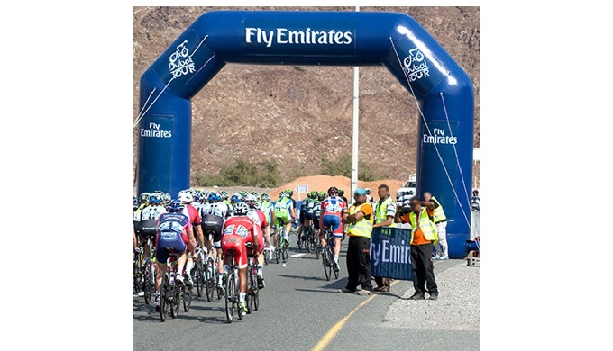 Donnez du relief à votre évènement avec une arche gonflable personnalisée.