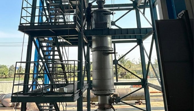 Short Path Distillation Units (SPDU) for Ultra-High Vacuum Separation of Heat-Sensitive Compounds Th...