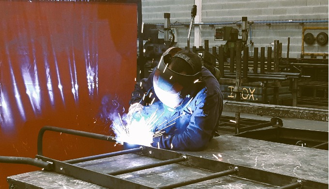 Servicio de soldadura semiautomática MIG/MAG