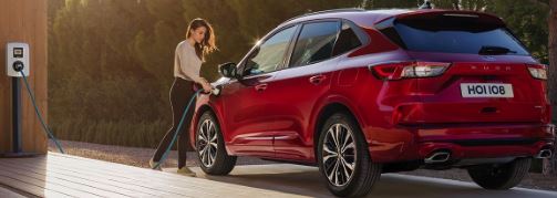 Le NOUVEAU FORD KUGA se présente sous une nouvelle ligne élégante, une performance remarquable et un...