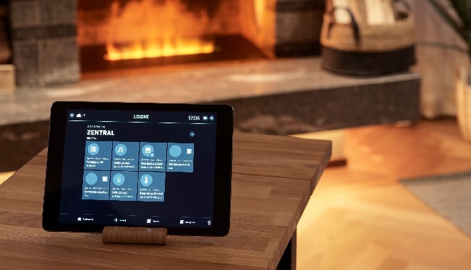 Verwandeln Sie Ihr Zuhause in ein Smart Home und passen Sie es Ihrem Lebensstil an. Die Zimmer sind ...
