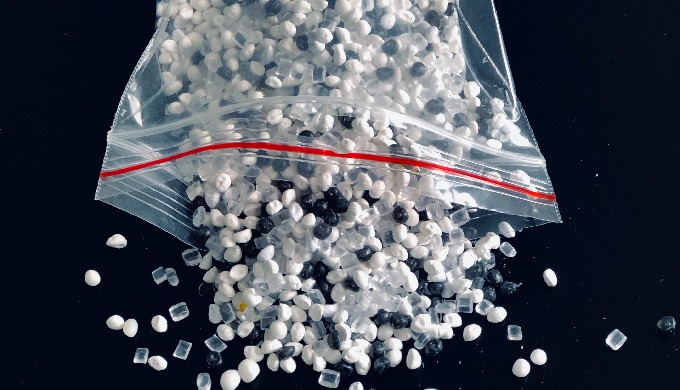 Wir bieten Mahlgüter aus PVC, PP, HDPE ABS und diversen anderen Polymeren an.