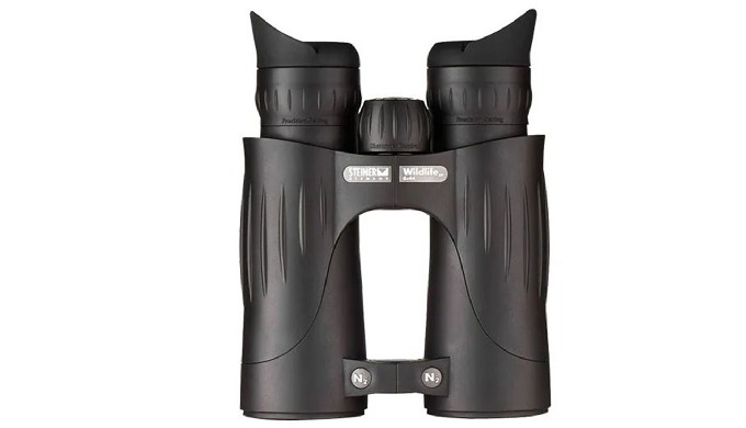 The ergonomic and durable 8x44 Wildlife XP Binocular from Steiner features fluoride glass to reduce ...