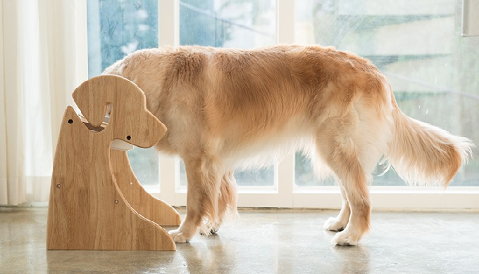 It’s made from natural wood, targeted for large-size breeds. The elevated height reduces joint stres...