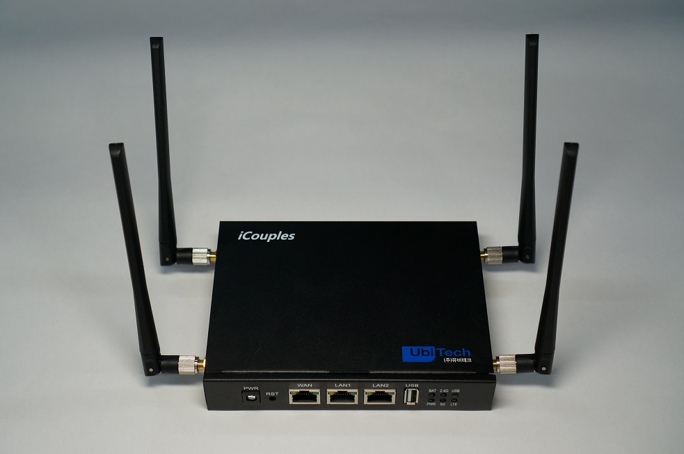 1) iCouples is 4G router for in-vehicle Transit and Public Safety applications with high speed 4G / ...