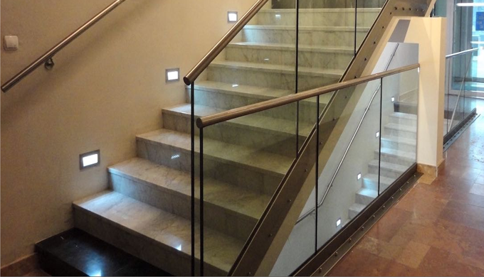 Garde corps et guidage