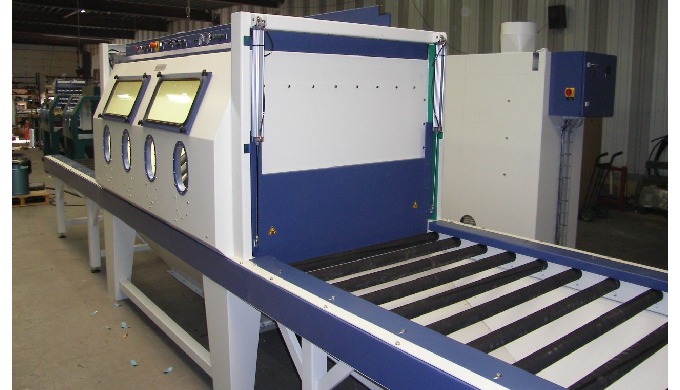 ABRASIVE JET CABINETS