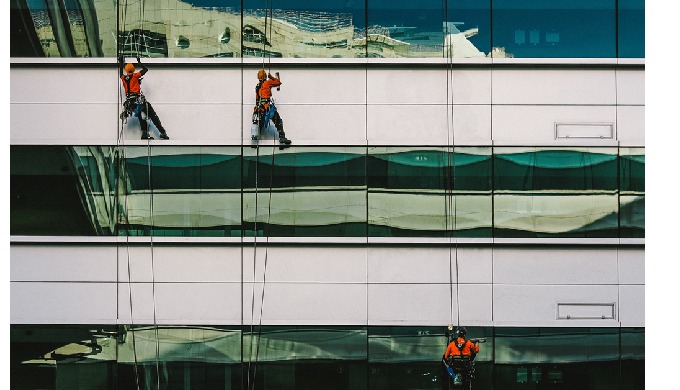 Installation de systèmes de nettoyage de façades
