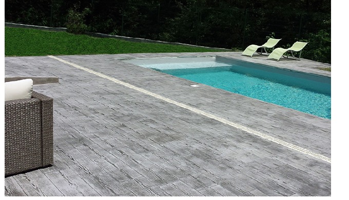 Une des activités de GRANITEX concerne les revêtements extérieurs à base de mortiers, peintures acry...