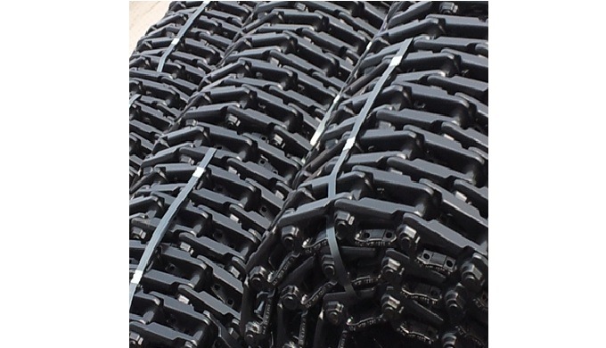 Powertrac track chains available from PITCH 90 to 280mm. Fully availble with HITACHI, VOLVO, DOOSAN,...