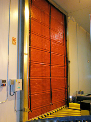 Las puertas rápidas frigoríficas modelo SDAN / SDAUT FRIGO están especialme...