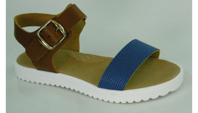 Leather shoes for children