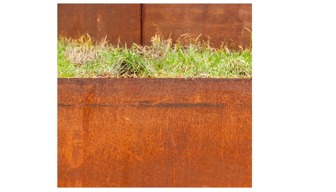 Lux Unique offers a wide variety of Metal Garden and Lawn Edging, ideal for defining garden borders,...