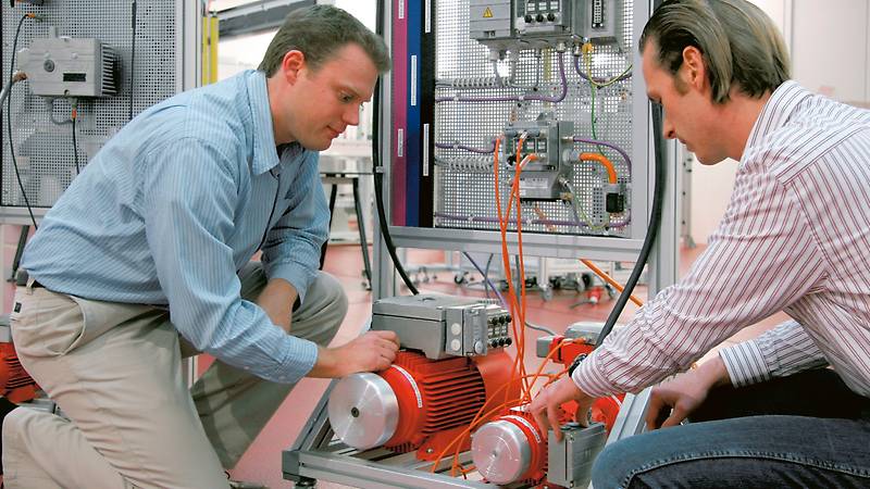 Training – comprehensive and practical