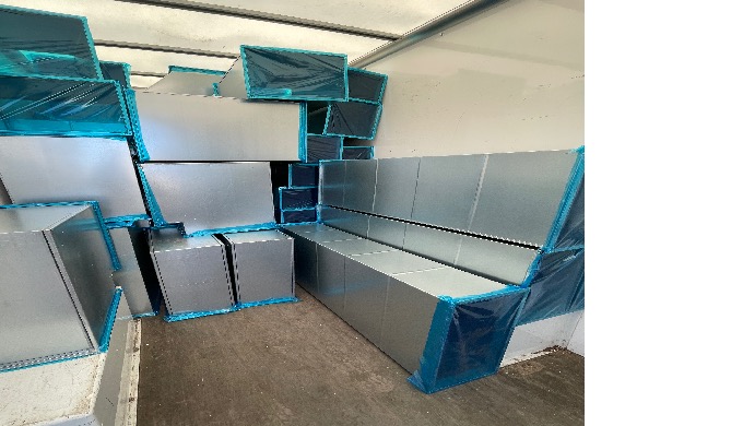 Tubulatura de ventilație este un element esențial în sistemele de distribuție a aerului, utilizată p...